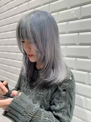 カラー カラースペシャリスト ・齊藤 羽瑠輝のヘアスタイル