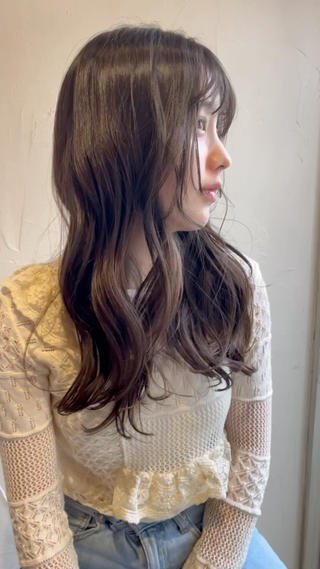 ちゅるちゅる透け感ブラウンカラー

結んだ時も可愛い顔まわりカット 