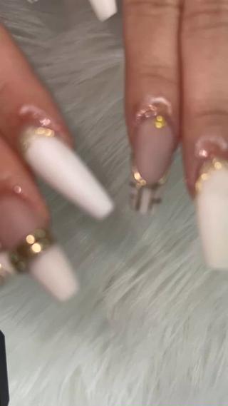 ロング ネイル 《LB》ラブリエ Nail&eyeのマツエク・マツパデザイン