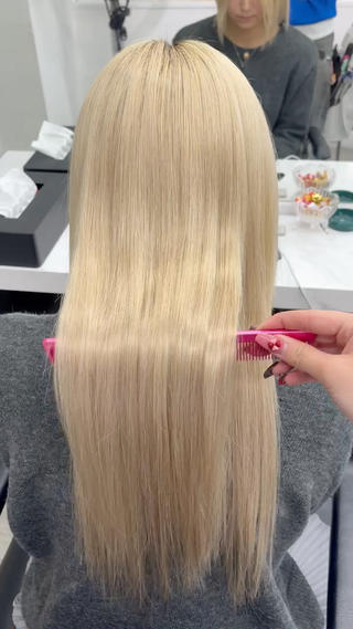 ぱっつんボブプルエクステ100本️
自然と馴染むように、馴染ませカットもしております♪
ハイトーンの毛でもさらさらプルプルです