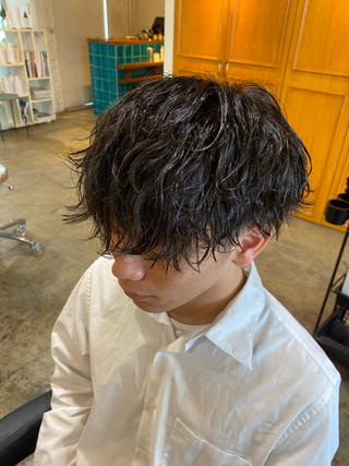 ショート パーマ メンズ レイヤーボブ/ 艶カラー/サナ🌼のヘアスタイル