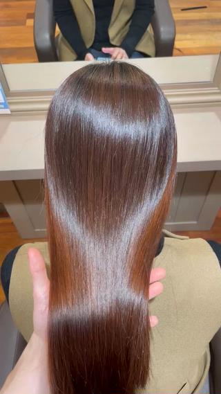 ストレートパーマでツヤッツヤに 