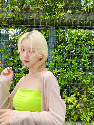 ミディアム カラー 普通の美容室じゃない ‼️/若林のヘアスタイル