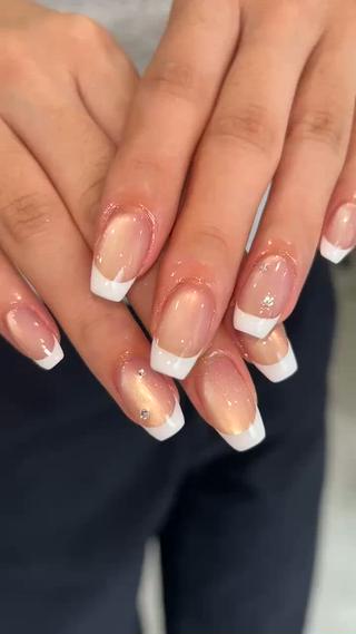 新色マグネット️柔らかいゴールドの輝きのマグネットです

めちゃくちゃ可愛い是非お試しください 