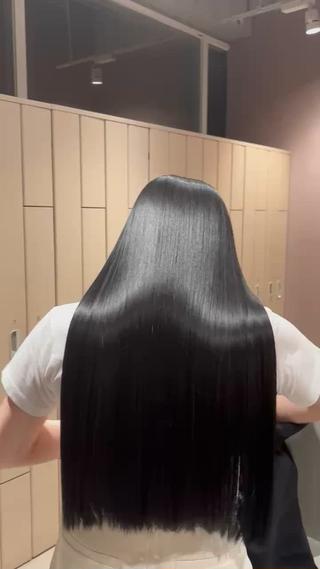 ロング Unami shibuya所属・Unami 渋谷 Mayukiのヘアスタイル