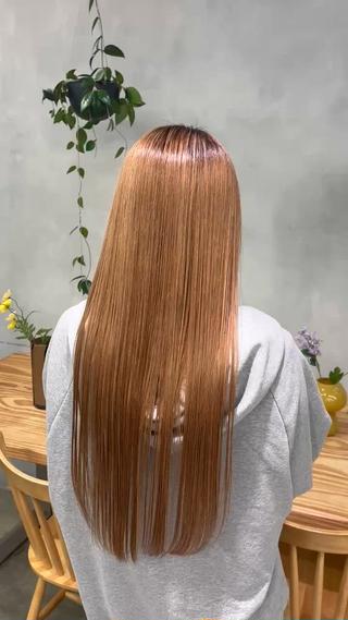 ロング Unami shibuya所属・Unami 渋谷 Mayukiのヘアスタイル