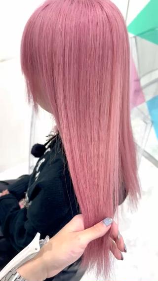 カラー akari🎀🤍 ガーリーstyleのヘアスタイル