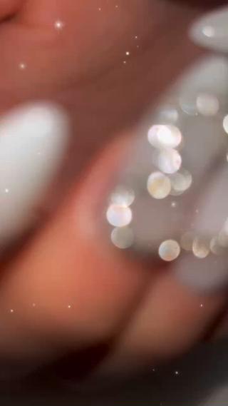 insta→→@soluna_hikari
インスタにも数多く海外デザイン、個性派デザイン載せてますので是非参考にしてください