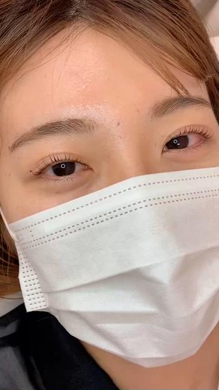 根本からしっかり立ち上げて毛先までカールのあるデザイン