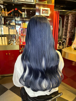 ブルーアッシュにシルバフェイスフレーミング 