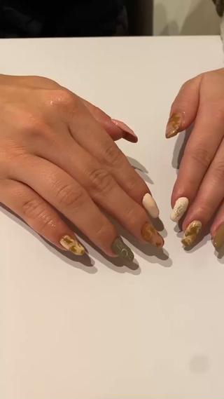 ネイル 濱岡 咲のネイルデザイン