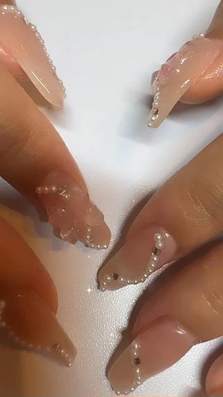 ネイル 濱岡 咲のネイルデザイン