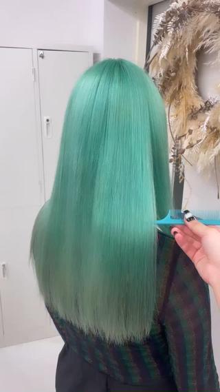 ロング カラー りゆ (ハイトーンカラー)のヘアスタイル