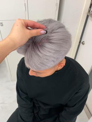 メンズ りゆ (ハイトーンカラー)のヘアスタイル