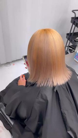 ショート カラー りゆ (ハイトーンカラー)のヘアスタイル