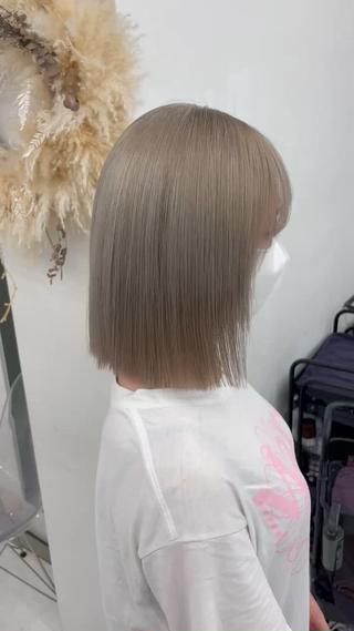 ショート カラー りゆ (ハイトーンカラー)のヘアスタイル