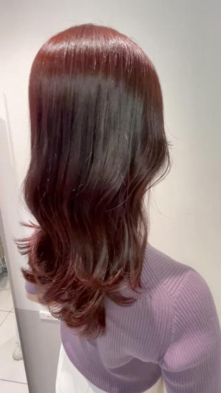 ブリーチなしでつくるレッドバイオレット
暗めでも色味がはっきりわかるのでオススメです^^ 