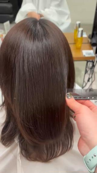 セミロング 𝐚𝐲𝐚𝐧𝐞 /美髪/縮毛矯正のヘアスタイル