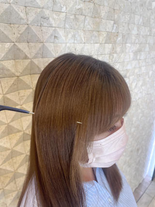 二年ぶりの酸性ストレートのお客様
とっても綺麗になりました!!
サラサラになりたいの願いも叶えることができて、
とっても嬉しかったです!!
ケラスターゼのトリートメントをお客様に合わせ調合し、
ダメージケアもしつつ、トゥヤトゥヤでした笑
ぜひまたお任せくださいね