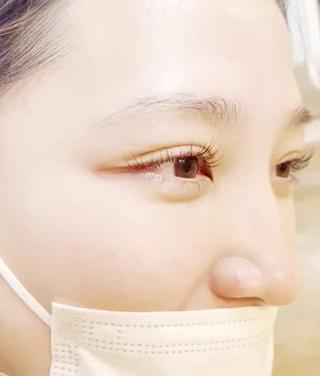 長ーいまつ毛には少し大きめのロッドでラッシュリフトがオススメ♡ 