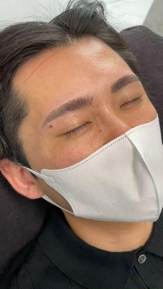 メイク仕上げでイケメン度アップ
メンズ専門店でも勤務経験積んでおります!
ぜひお任せください