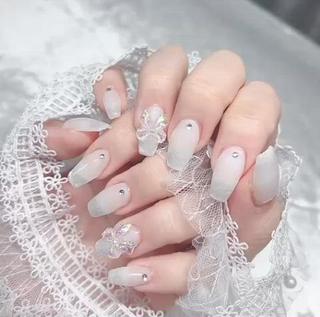 #マグネットネイル#マグネット#ホワイトネイル#グラデーション#マグネットグラデーションネイル#リボンネイル 