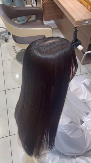 ロング カラー パーマ ALBUM銀座所属・小林 楓香のヘアスタイル