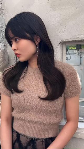 ロング ハッシュカット|透明 感カラー🩵レイヤーのヘアスタイル