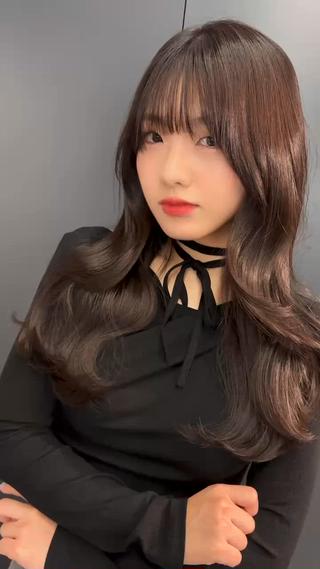 ロング ハッシュカット|透明 感カラー🩵レイヤーのヘアスタイル