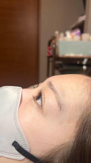 まつ毛パーマ、Uカール
Uカールは、Cカールと違って、カールが緩やかになっています

Cカール=可愛い感じのカール
Uカール=上品な、大人っぽいカール
と考えていただけると、分かりやすいと思います

お客様と相談しながら、パーマデザインは考えていきますᐠ( ᐢ ᵕ ᐢ )ᐟ 