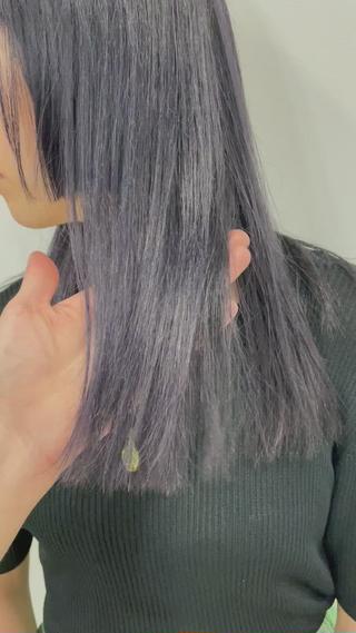 オイル成分の入ったパープルカラー
動画はブリーチ1回です
濃いめ希望でしたらブリーチも一度で済み髪のダメージも最小限に防げます 
