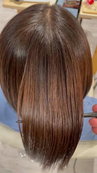 1回の髪質改善トリートメントでここまでツヤツヤな髪の毛を手に入れられます!!
髪質改善トリートメントは髪の毛を痛めないのでやればやるだけツヤツヤな髪の毛になります
今はモデル料金でとってもお得なのでこの機会に是非