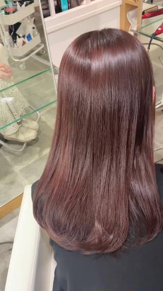 ほんのりピンクが香るこっくりとしたブラウン
ワンカラーでもお色味がわかります◎

最後はブロー,アイロンを使っててサラサラに仕上げさせていただきます️ 