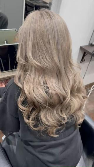 シルバーベージュ 