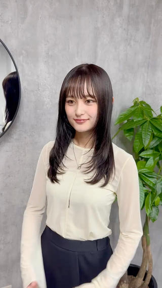 レイヤーカット、グレージュカラー♪♪