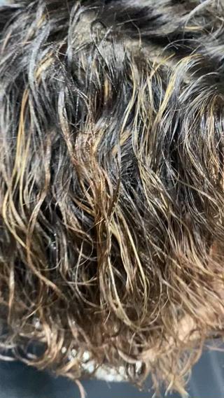 イメチェンしたい！って方必見
大学生の方は新学期がもうすぐ始まります！その前にかっこよくイメチェンしませんか〜？‪
 