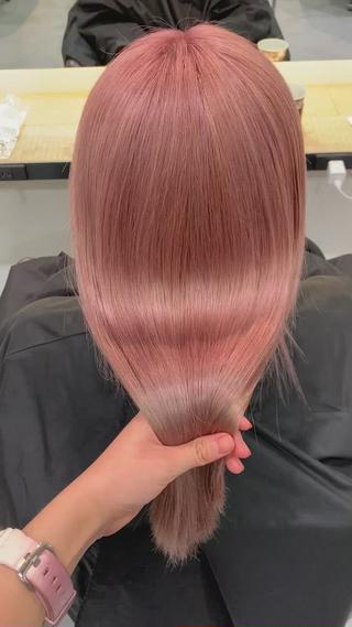 ロング カラー 伊藤 りいなのヘアスタイル