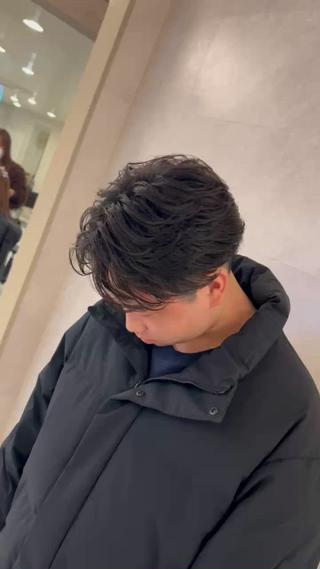 カットとパーマです！
パーマで毛流れを！学校にもあまりバレないパーマです！
フェザーパーマ，ニュアンスパーマおすすめです！ 