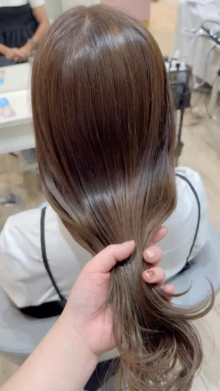 ブリーチなしのミルクティーカラー♡ 