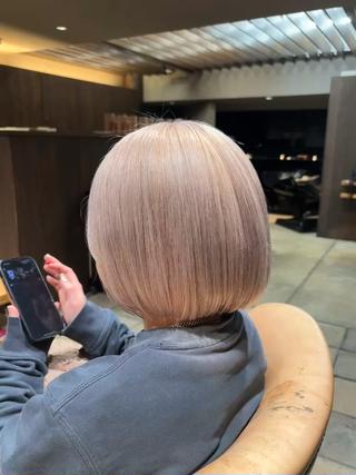 カラー 朝斗/ブリーチなし ・Wカラー・エクステのヘアスタイル