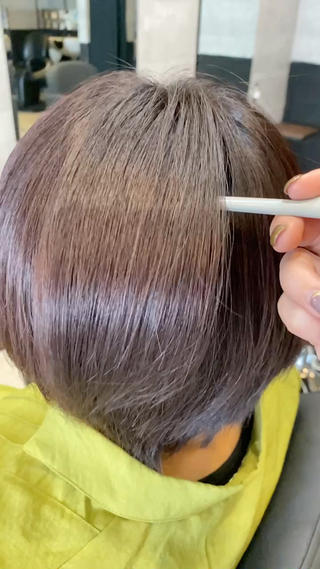 ハリウッドトリートメントです！

ハイダメージの方、ツヤを出したい方におすすめです！

ご予約お待ちしております 