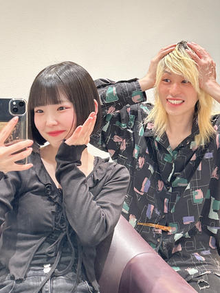 TikTokアラレちゃんです通ってもらってもう
6年になりました
サロンワークはこんな感じで楽しく働いています

サロンモデルや、インフルエンサー、インスタグラマーを
多数担当させて頂いています
だいたいなんでもできちゃう美容師です

 