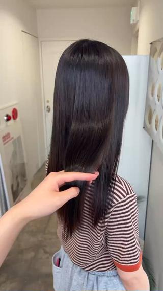　　　　　　　　˗ˋˏ髪質改善ストレートˎˊ˗

　　　　髪の毛のダメージに合わせてお薬を選定し
　　　　　サラサラ・ツルツルに当てていきます！

　湿気で広がる・うねりが気になる・サラサラになりたい

　　　　これからの季節にぴったりのメニューです！

※ブリーチ　複雑履歴の場合によって難しい場合がございます。ご予約時にご相談ください 