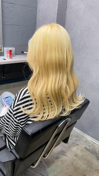 ケアブリーチ/ブロンド/ハニーベージュ/ハイトーン/抜きっぱなし

是非一度ご相談ください

スタイリスト　YOSUKE 