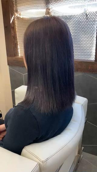 暗めのパープルカラー 