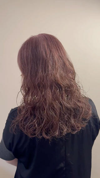 パーマ ピエドプール NINAのヘアスタイル