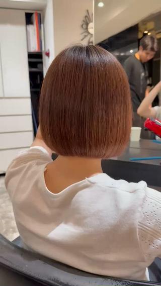 ショート WELLY  TOKYO所属・🌈レイヤーカット/ ハイトーン🌈タクマのヘアスタイル