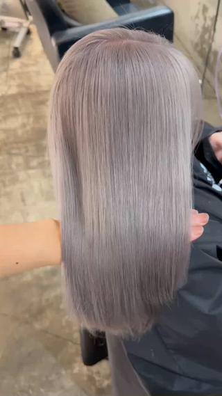 カラー WELLY  TOKYO所属・🌈レイヤーカット/ ハイトーン🌈タクマのヘアスタイル