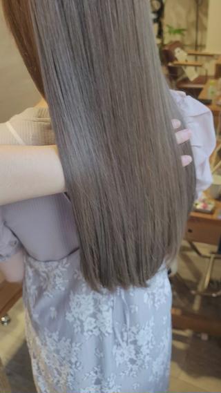 髪質改善トリートメントで圧倒的艶感！
カラーリングも透明感抜群です！ 