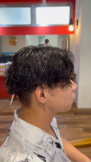 パーマ メンズ 🎨デザイン🥇 美髪・艶髪　日暮千敬のヘアスタイル